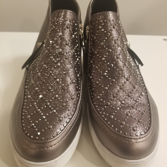 Shoes with hidden heels inside - Picture 1 of 4